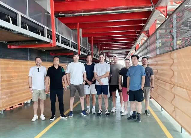 International Delegation Visits Remei, Marvels at 